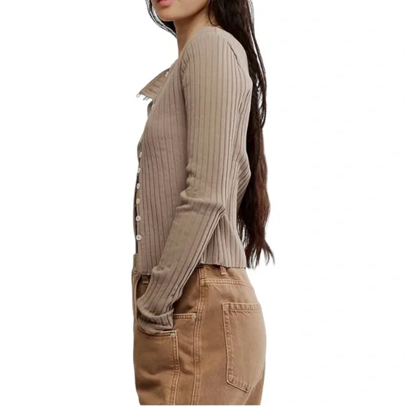 Free People Tilley Fallen Rock Tan Ribbed Button Down Cardigan Size Large NWT - Picture 2 of 12